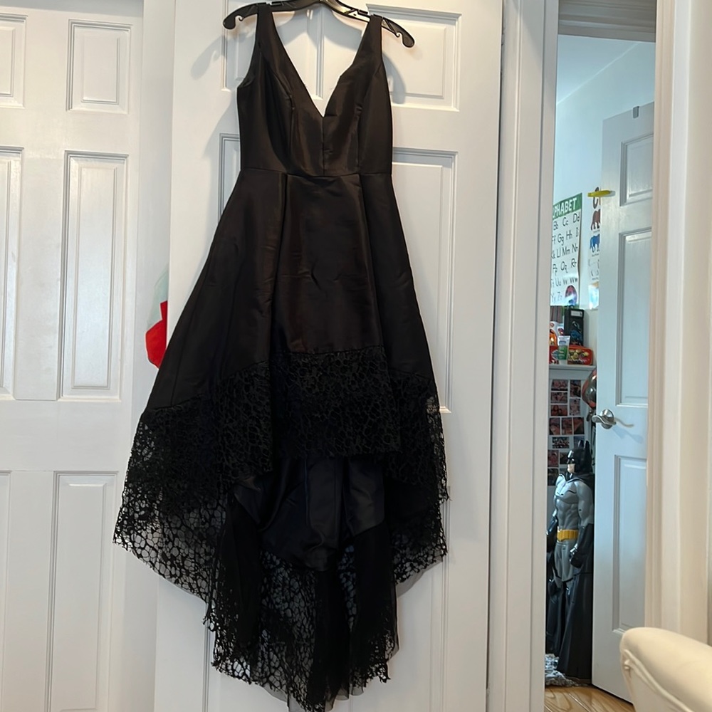 Betsy & Adam lace-trimmed hi-lo dress